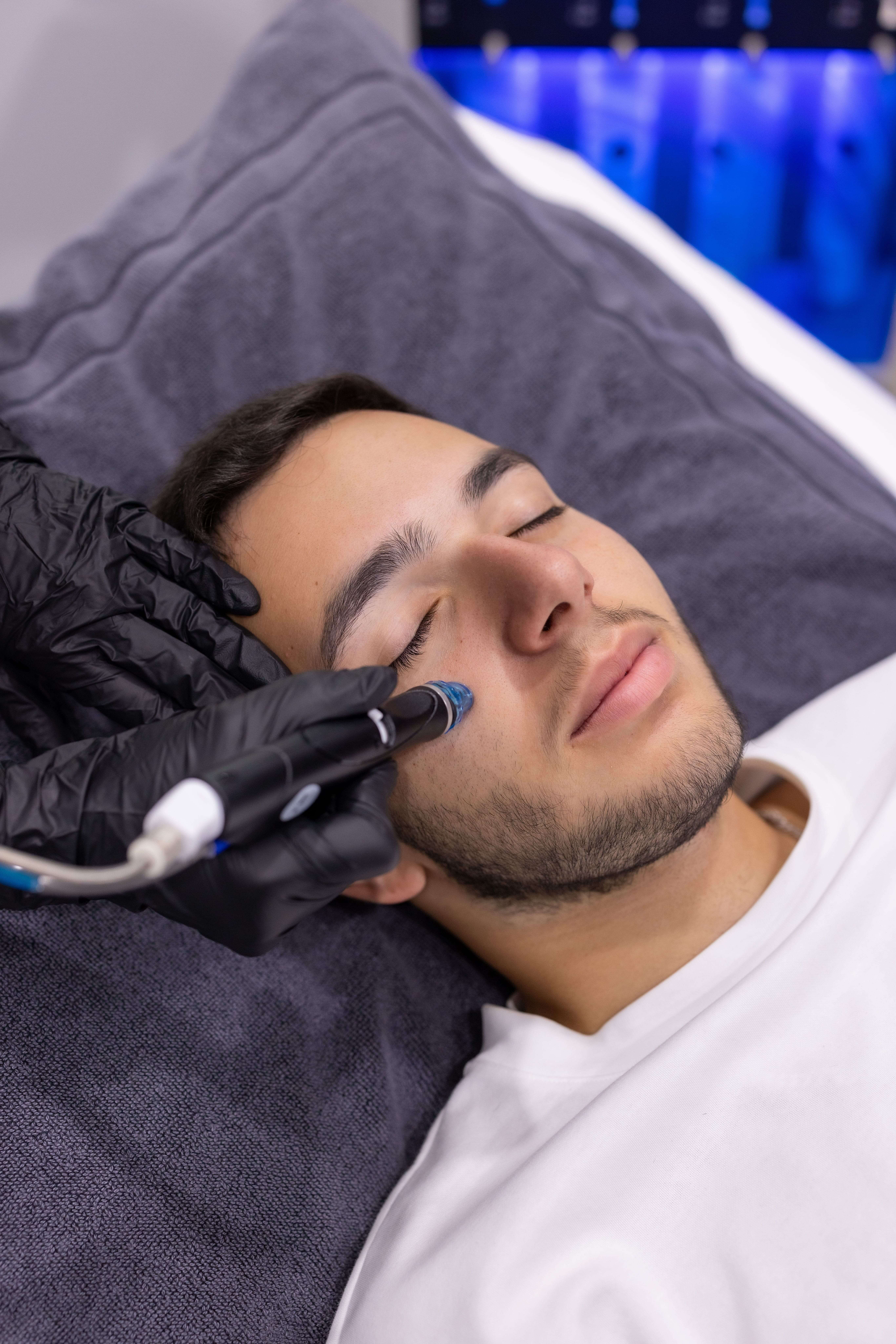 MALE-HYDRAFACIAL-SYDNEY